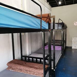 Dormitory Room Mixed