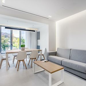 Appartement à 2 Chambres à Coucher