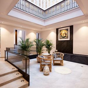 Appartement Supérieur à 3 Chambres à Coucher