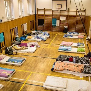 Dormitory Room Mixed