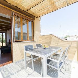 Hill'S View Terrace Apartment