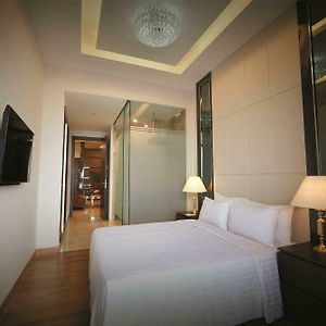 Suite à 2 Chambres à Coucher