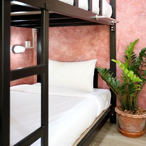 Dormitory Room Mixed