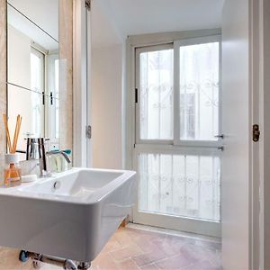 Suite à 2 Chambres à Coucher