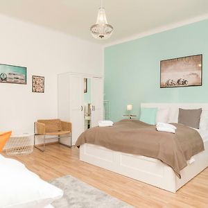 Appartement à 2 Chambres à Coucher
