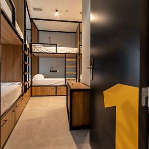 Dormitory Room Mixed