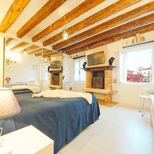 Dolcevita Apartments N 185