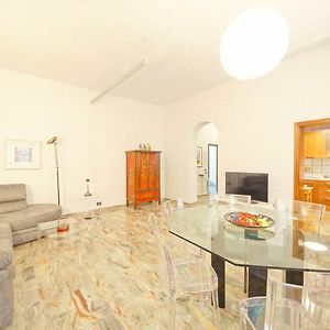 Dolcevita Apartments N 250