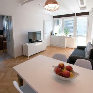 Old Town Grand Theatre Apartment