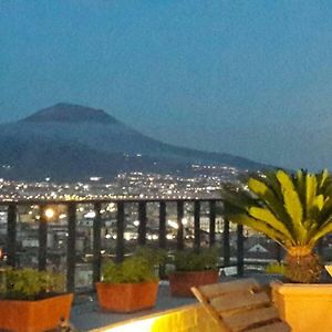 A Wonderful Penthouse In Naples