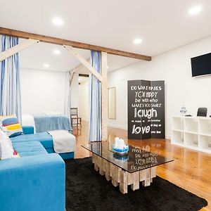 FLH Graça Artistic Studio