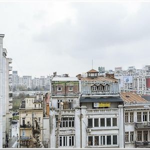Spacious, Lovely, Bright Apartment In The Old Town