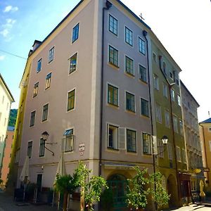 Guesthouse Mozart - Apartment House