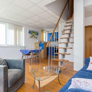Apartment Nikatoni