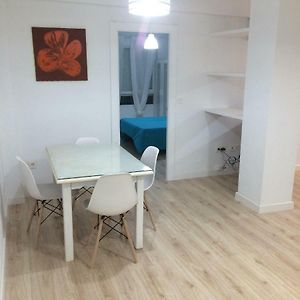 Appartement à 3 Chambres à Coucher