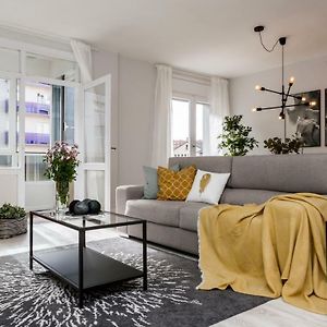 Appartement à 3 Chambres à Coucher