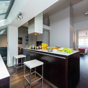 Appartement à 2 Chambres à Coucher