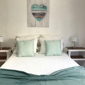 Breezy Nest By Ithouse