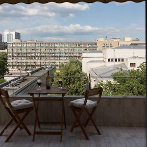 Central Luxury Flat With Terrace - Adela Accommodation - Ideal For Long Stays