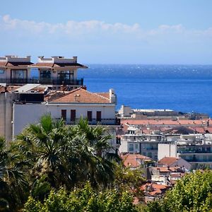 Appartement terrasse vue mer / nice