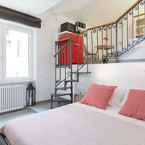 Quiet Pied A Terre With Terrace In Borgo Pio