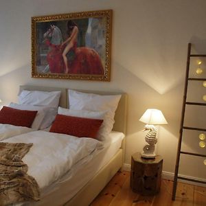 Studio de Luxe