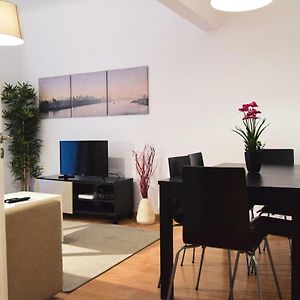 Appartement à 2 Chambres à Coucher