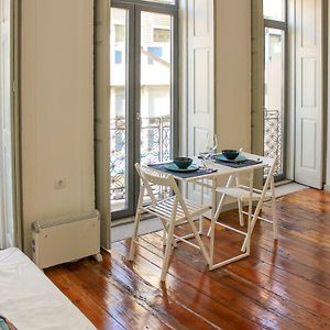 Bonjardim Flats - T1 Com Varanda