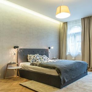 Exclusive 3 Bedroom Top-Notch Flat, Great Location