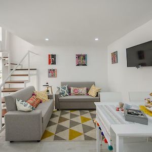 Appartement à 2 Chambres à Coucher