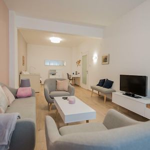 Chic And Spacious Apartment In Central Sofia - Patriarh Evtimiy By Flat Mаnager