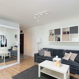 Appartement à 2 Chambres à Coucher