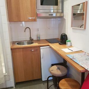 studette en plein coeur du vieux Nice