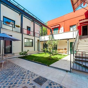 Il Giardino Dell'Argano Rosso