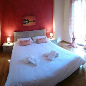 Appartement avec 2 chambre(s) de 90 m² et 1 salle(s) de bains privée(s) à Pagrati