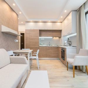 M&M Modern & Multifunctional One Bedroom Apartment By Flat Mаnager