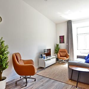 Appartement à 2 Chambres à Coucher