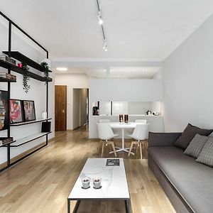 Appartement à 2 Chambres à Coucher