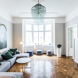 Warsaw Center 110M2