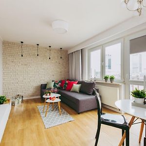 Oomph Warsaw Downtown Apartments
