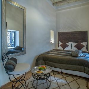 Chambre Standarde Lit King-Size