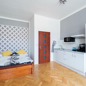 Modern Apartment Few Steps From Centre