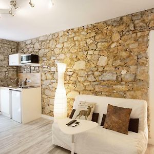 GregBnb-com - Studio CLIMATISÉ - Terrasse&parking privé