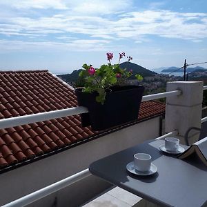 Alto Rooms And Apartments