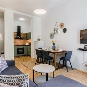 Zizkov Apt Prague By Michal&Friends
