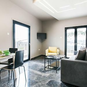 Greece U Around Athens Thissio Suites