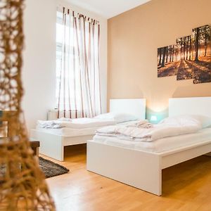Appartement à 2 Chambres à Coucher