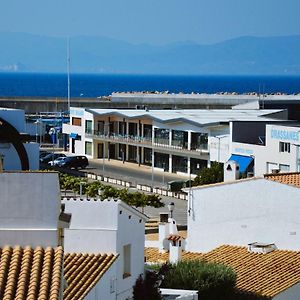 Coco Apt Renovated And With Seaview