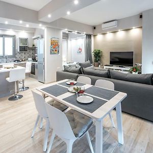 Super Loft With Acropolis View