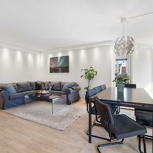 Appartement à 4 Chambres à Coucher